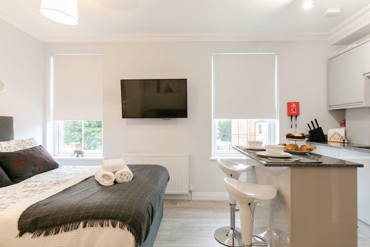 Berkshire Apartment 11Helena House Lux Studio Apartment 독서 외부 사진