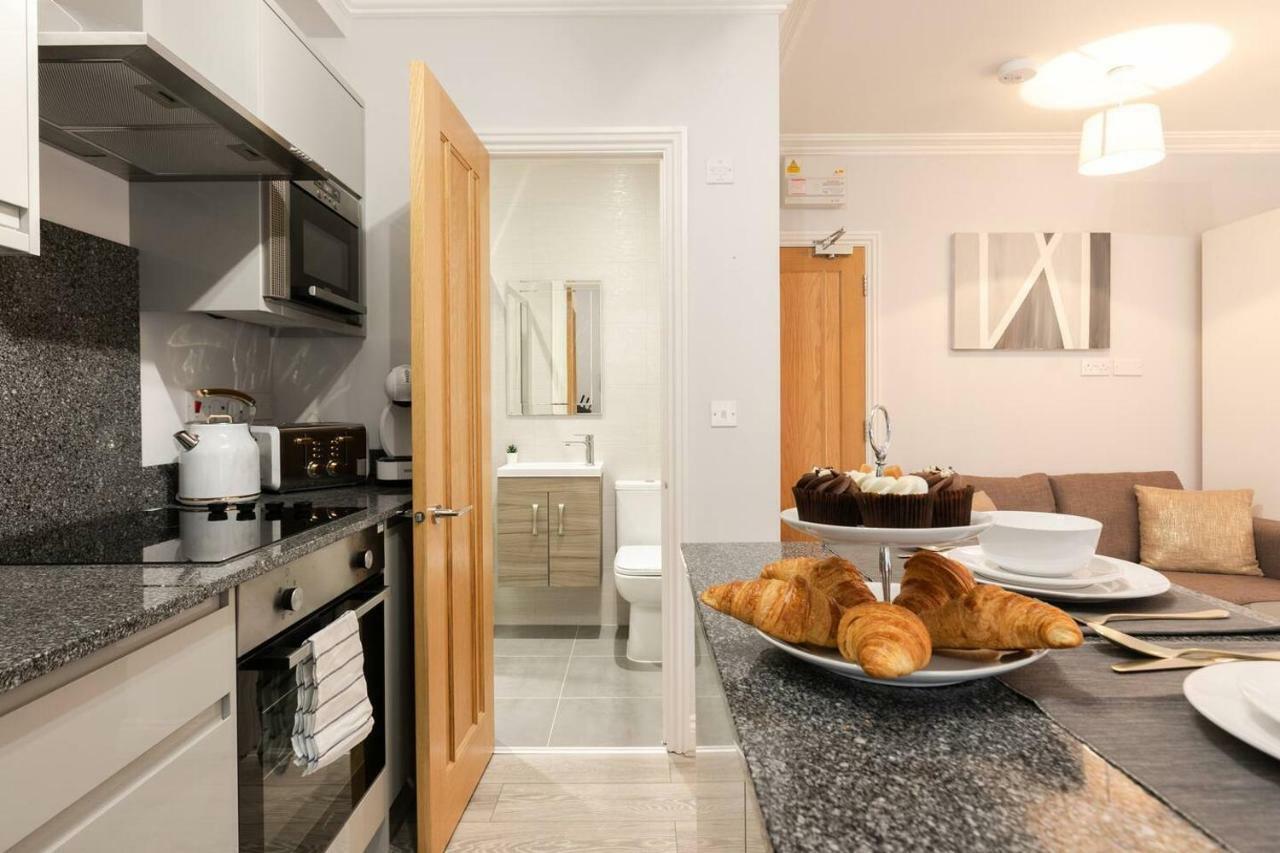 Berkshire Apartment 11Helena House Lux Studio Apartment 독서 외부 사진